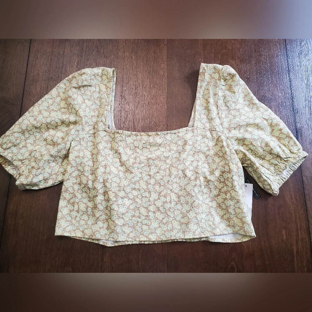 NWT BP Puff Sleeve Crop Top Allison Floral‎ - Picture 5 of 6